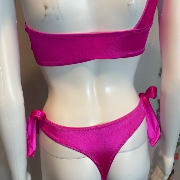 A Gift For You Satin Bow Bra And Panty Set - Fuchsia Size Large RefFNB3 - Picture 10 of 12